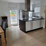 Moderne In In Ruhiger, Zentraler Lage, 116 Qm Lägenhet *