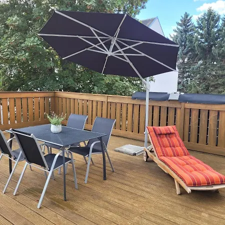 Moderne In In Ruhiger, Zentraler Lage, 116 Qm Apartment Meerane