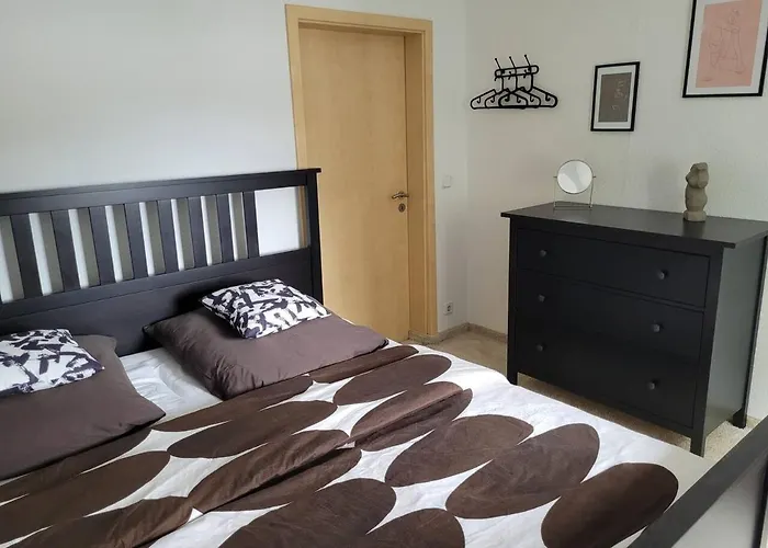 Moderne In In Ruhiger, Zentraler Lage, 116 Qm Apartment *