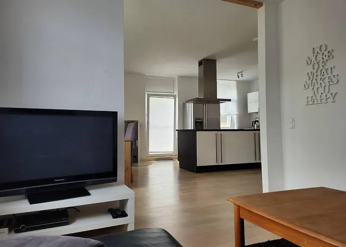 Apartment Moderne In In Ruhiger, Zentraler Lage, 116 Qm *